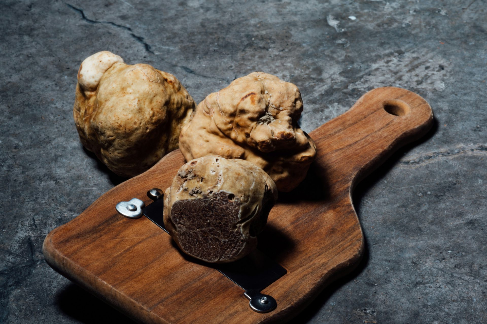  Do you know the different types of truffles that exist? Take note.